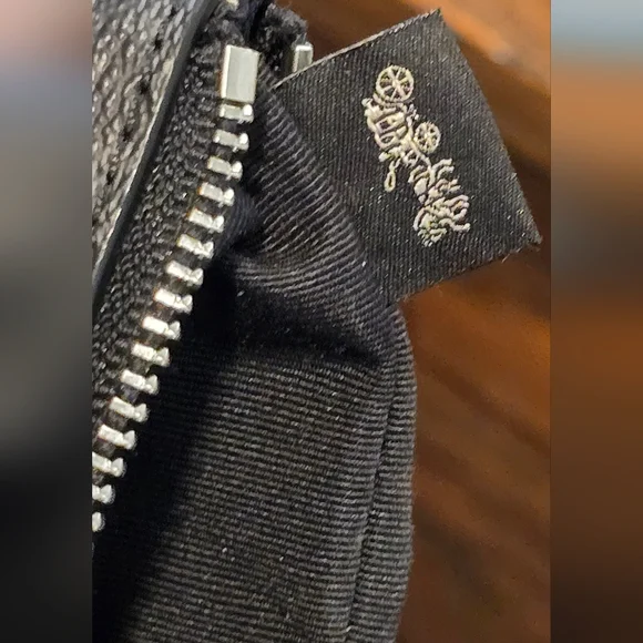 Coach Corner Zip Wristlet in Signature Canvas Black - Picture 3 of 4